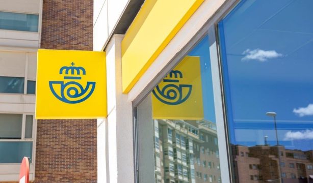 Las oficinas de Correos se reinventan: se podrá obtener deuda pública o el certificado digital 