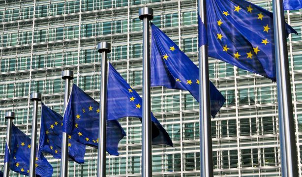 Bruselas da un toque de atención a España por gastar "mucho" en pensiones