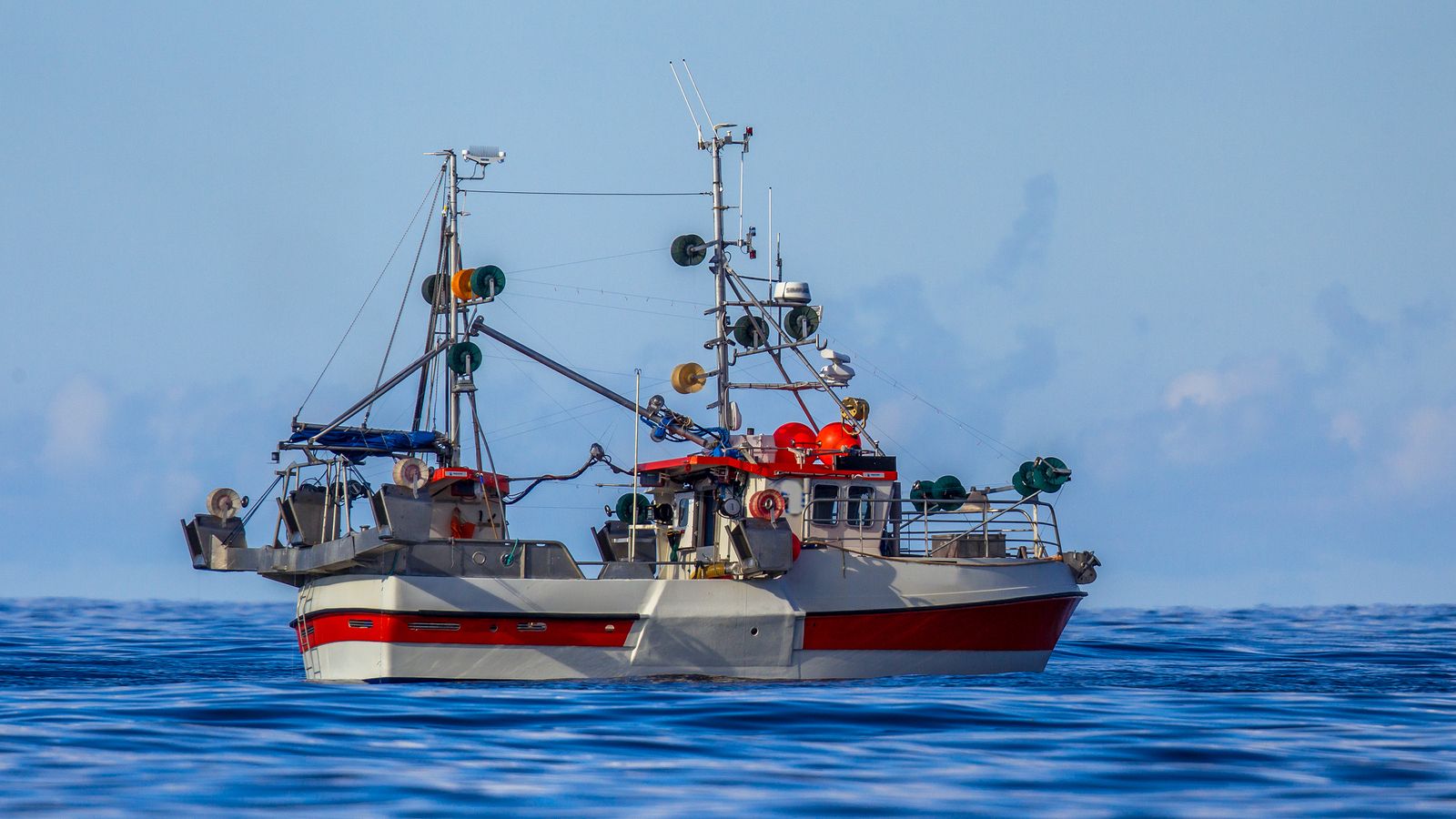 ¿En qué supermercados puedes comprar pescado con el sello de pesca sostenible?