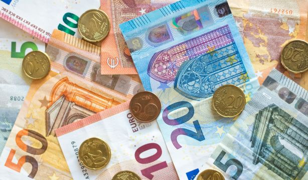 Cuánto tarda Hacienda en devolver el dinero de la Renta 2025-2026 Cuánto tarda Hacienda en devolver el dinero de la Renta 2025-2026