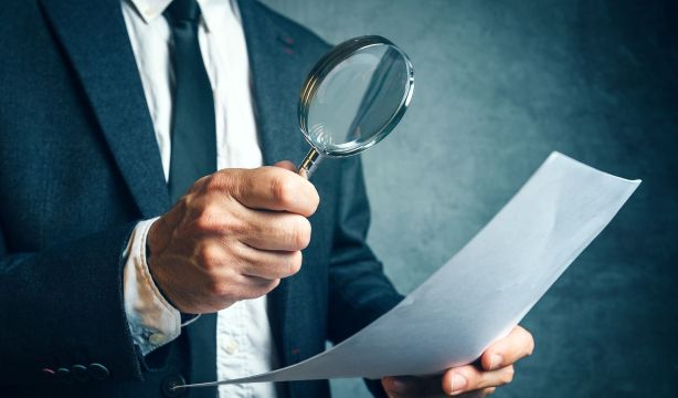Tirón de orejas del Tribunal de Cuentas al Gobierno: examinará el efecto de prorrogar Presupuestos