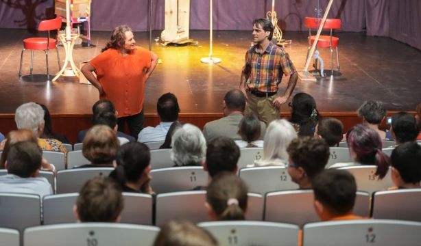 La obra teatral 'aVuelos' recorre Valladolid para sensibilizar contra el maltrato a los mayores (Diputación de Valladolid)