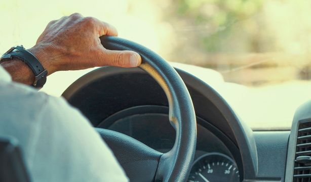 Multa de 200.000€ a una empresa VTC por controlar 24 horas a trabajadores a través de sus móviles
