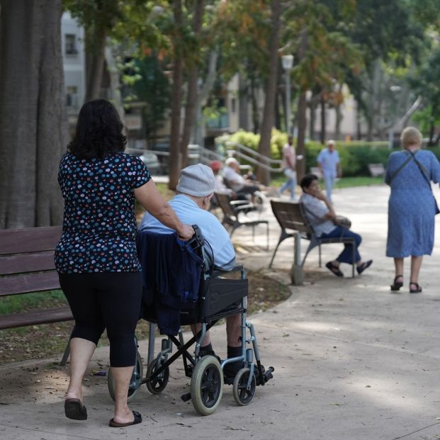 Las pensiones no son el único problema: la AIReF alerta de una tasa de dependencia disparada