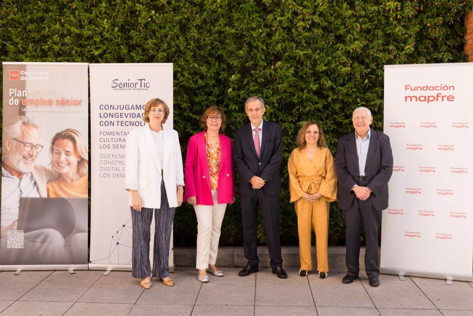 Presentación Guía Sénior para hacernos cultos digitales en Madrid Presentación Guía Sénior para hacernos cultos digitales en Madrid