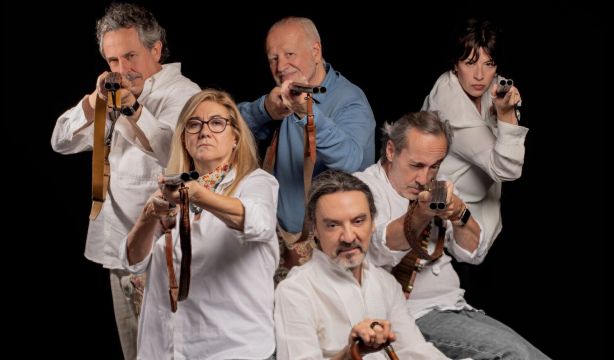 Juan Echanove dirige 'La escopeta nacional' en el Teatro Español