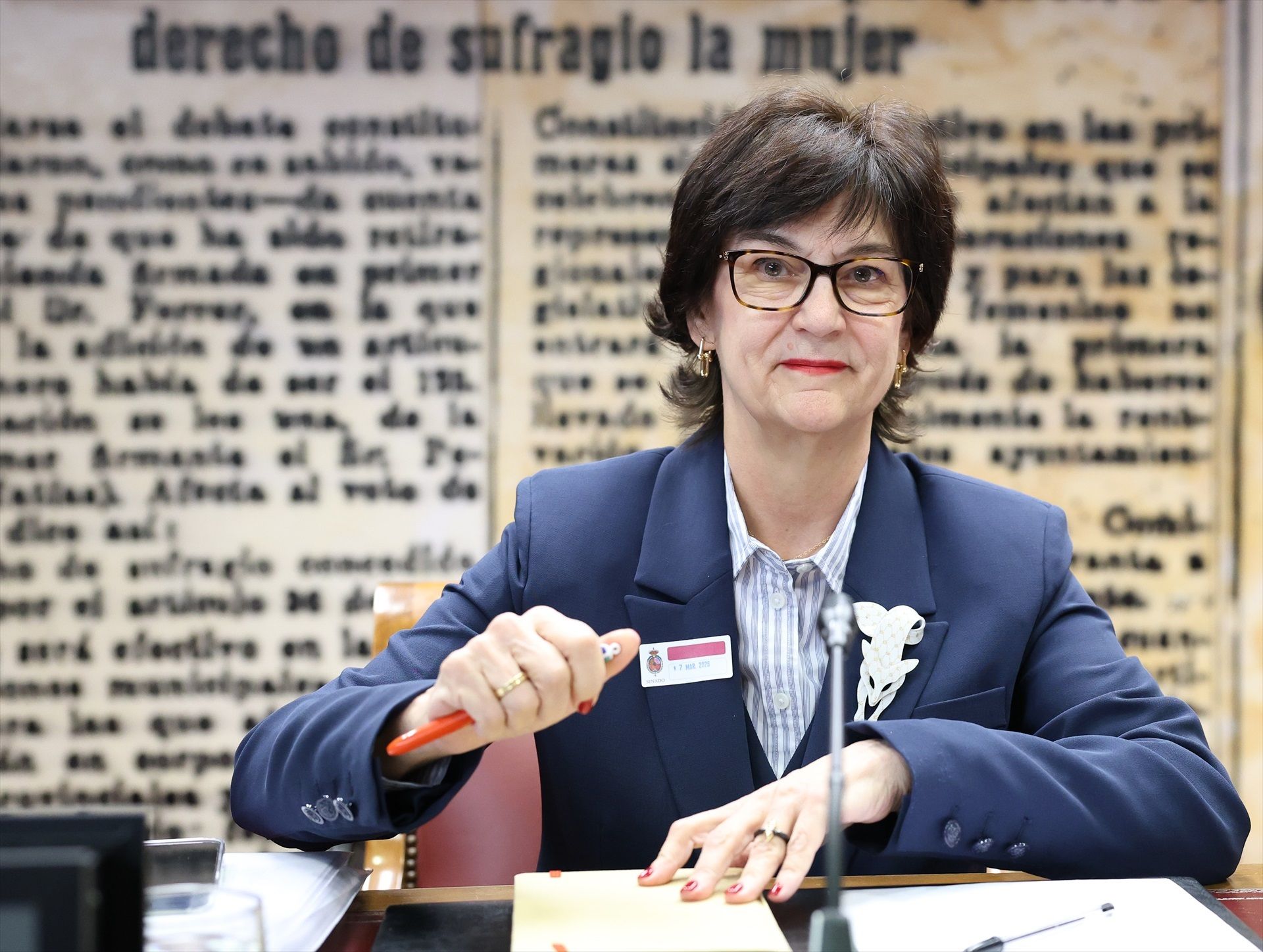 La CNMC abre expediente a los seis bancos del Ibex por la guerra hipotecaria La CNMC abre expediente a los seis bancos del Ibex por la guerra hipotecaria