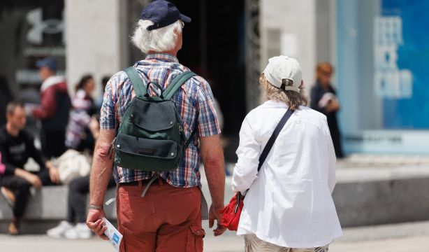 Los españoles aumentarán un 3% su gasto este verano pese a que viajarán menos