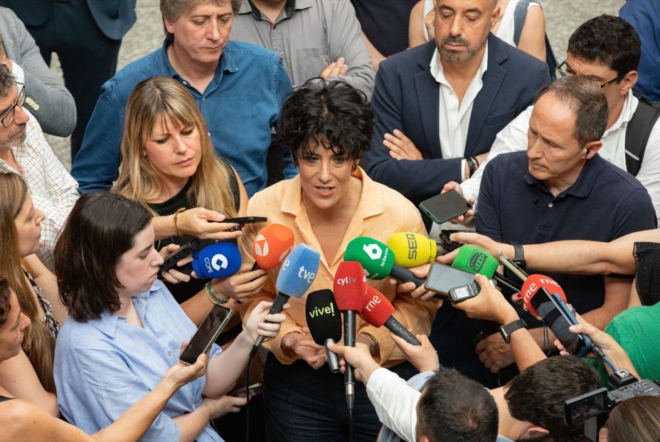 Elma Saiz: "Quienes cuestionan la sostenibilidad de las pensiones lo hacen por intereses privados"