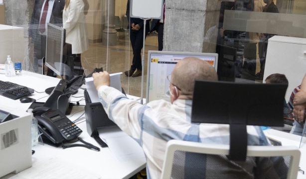 DGT: ¿atención preferente para mayores?