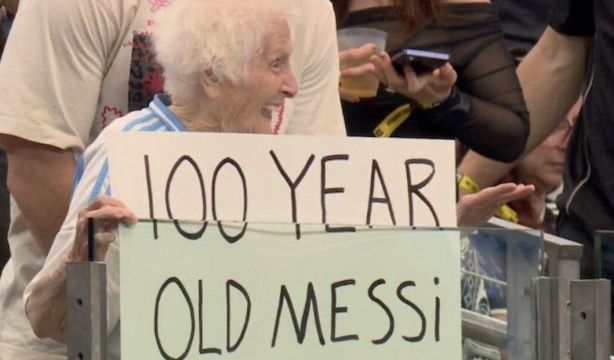 Pauline Kana: la historia detrás de la fan de Messi de 100 años