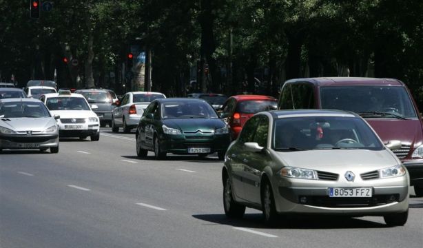 Tener coche, un lujo para cada vez más españoles