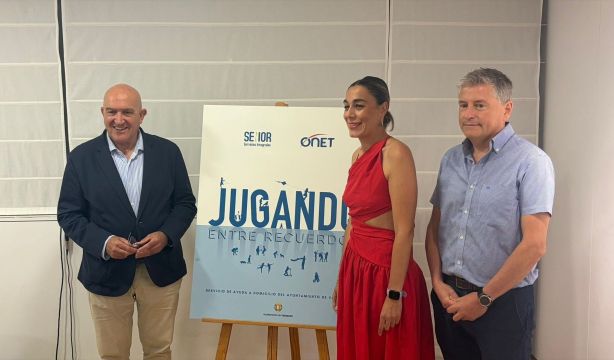 Del hinque a las tabas: los mayores de Valladolid recuperan los juegos de su infancia