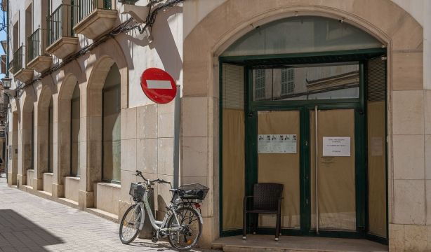 Los mayores claman por el cierre de oficinas bancarias: "No han acabado con la exclusión financiera". Foto: bigstock