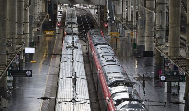 Huelga de Renfe: 320 trenes cancelados y servicios mínimos del 73% en Alta Velocidad