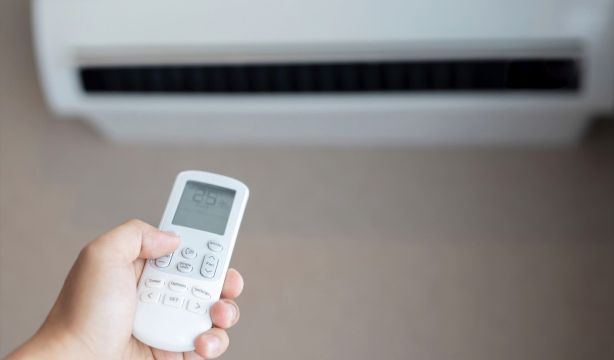 La inflación se mantiene en el 3,2% por tercer mes consecutivo: baja la gasolina pero sube la luz