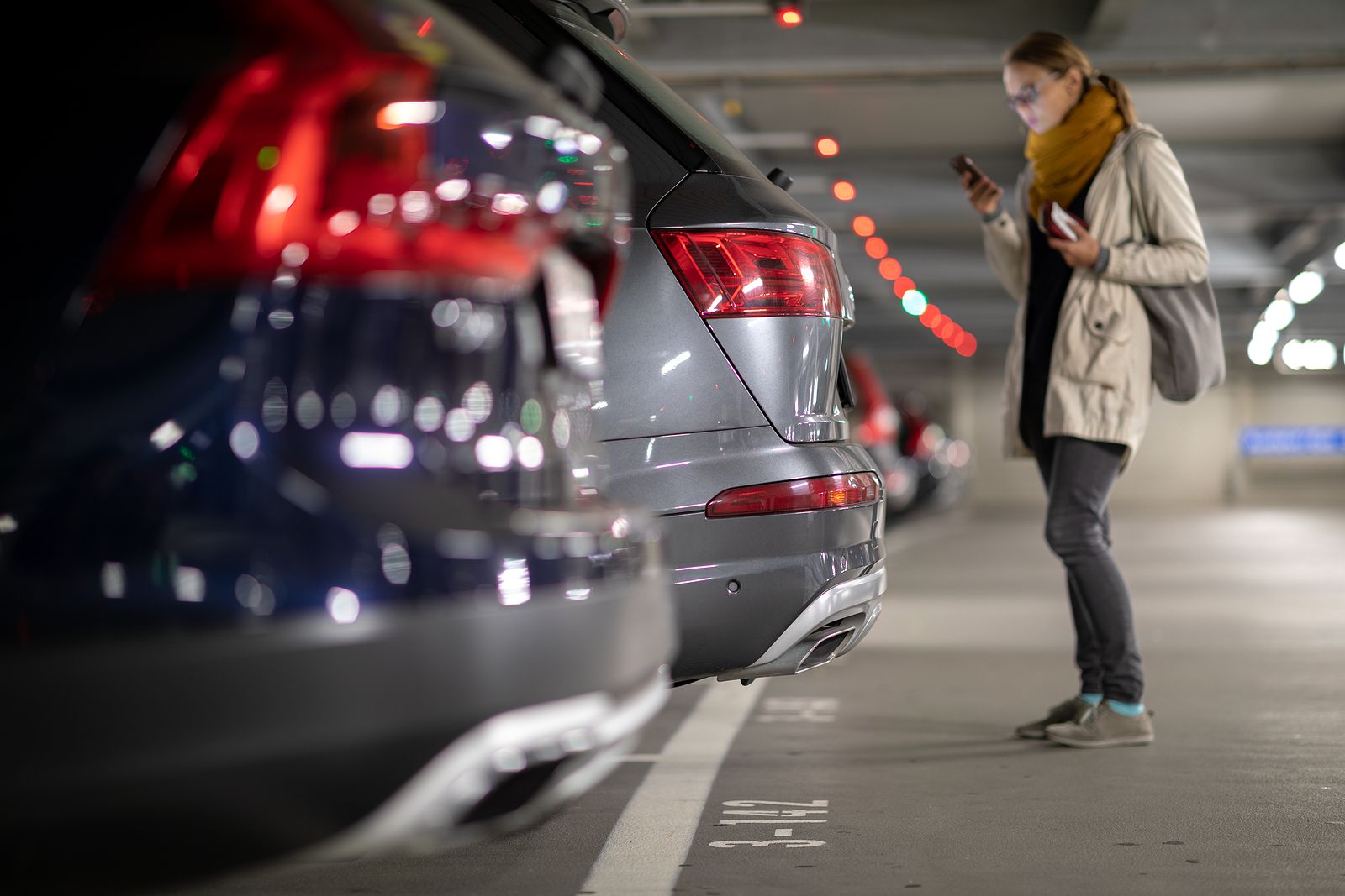 La LPH lo aclara: ¿qué pasa si te encuentras tu plaza de garaje ocupada por otro coche?