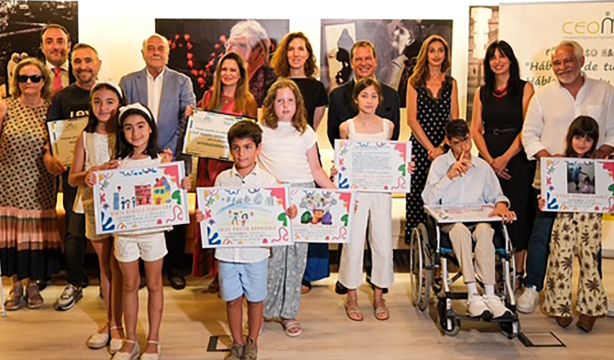 Los abuelos y abuelas se reivindican: "No sólo cuidamos, transmitimos valores"