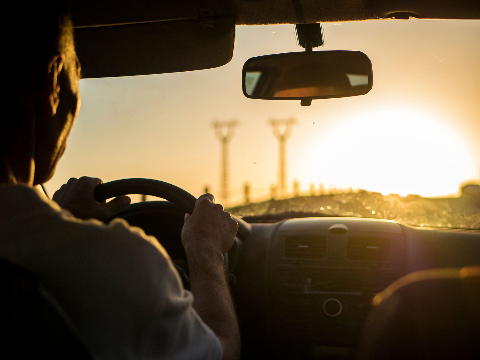 Conducir con más de 35ºC dentro del coche dispara el riesgo de sufrir un accidente