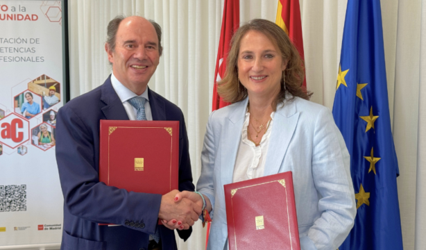 Comunidad de Madrid y SUPERCUIDADORES renuevan su acuerdo para ampliar la acreditación profesional