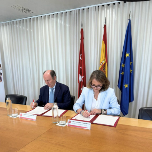 Comunidad de Madrid y SUPERCUIDADORES renuevan su acuerdo para ampliar la acreditación profesional