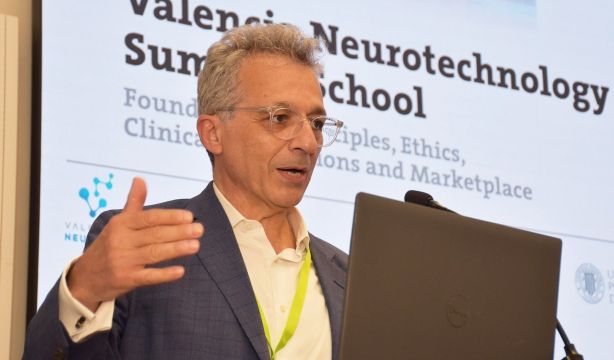 Pascual-Leone, neurólogo: "El modelo de salud cerebral está roto. Estamos perdiendo el tiempo"