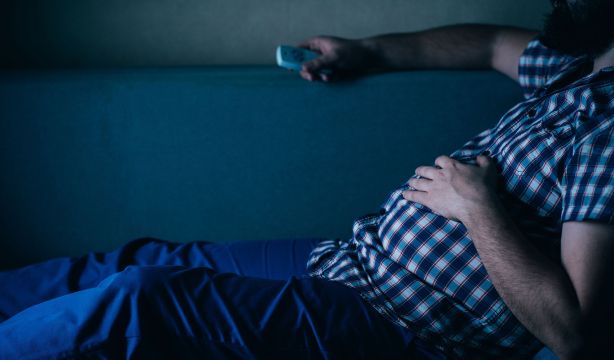 Los beneficios de levantarte cada hora para evitar el sedentarismo (Fuente: BigStock)