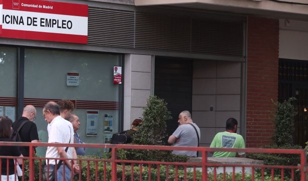 Mes récord de empleo, pero no para los mayores de 45 años: firman menos de 1 de cada 4 contratos Mes récord de empleo, pero no para los mayores de 45 años: firman menos de 1 de cada 4 contratos