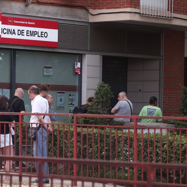 Mes récord de empleo, pero no para los mayores de 45 años: firman menos de 1 de cada 4 contratos