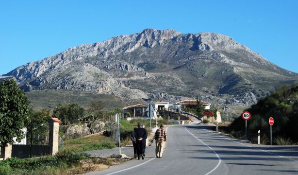Los municipios presionan al Gobierno para poder seguir haciendo reservas de los viajes del Imserso