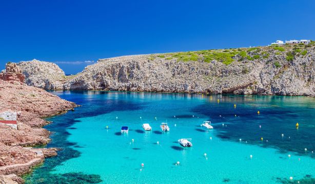 Mundosenior te lleva a disfrutar de Menorca y la Costa Blanca a precios únicos