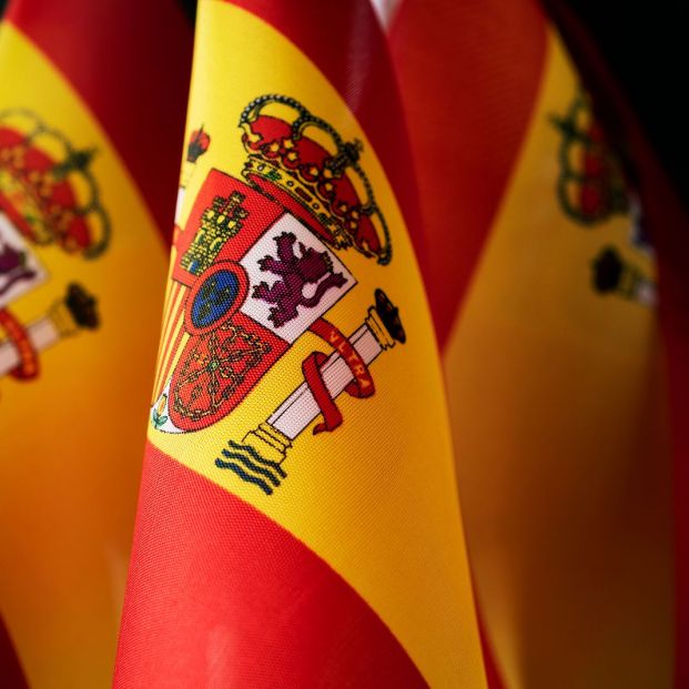 Bandera del Reino de España (BigStock)