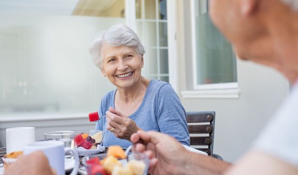 Cómo cuidar tu microbiota intestinal y mejorar tu digestión durante el verano