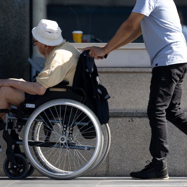 Sigue el caos de la Dependencia: más de 10 meses en la lista de espera, que suma 255.302 personas