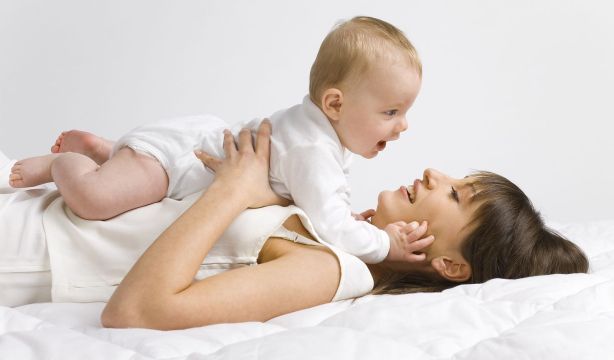 El 82% de los padres no cambia nada en su trabajo al tener hijos frente al 68% de las madres