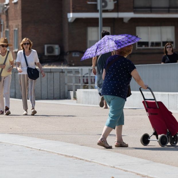 Falta de sed y polimedicación: por qué los mayores son más vulnerables a las olas de calor