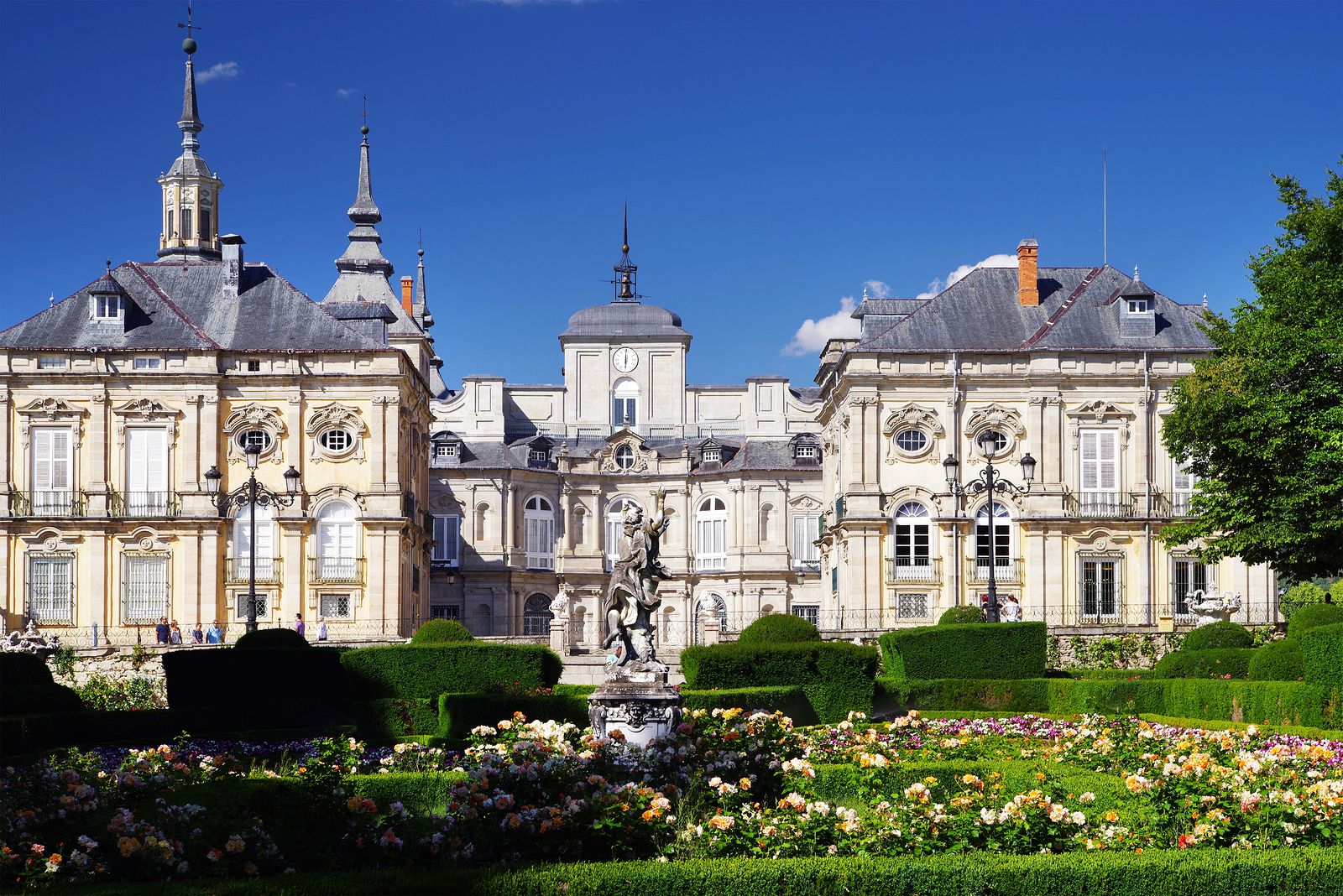 Conoce el Palacio Real de La Granja de San Ildefonso y sus fuentes un lugar para el retiro real