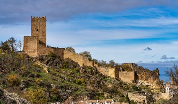 'Noches de luz en los castillos de Jaén', 20 propuestas para redescubrir las fortalezas (Fuente: BigStock)