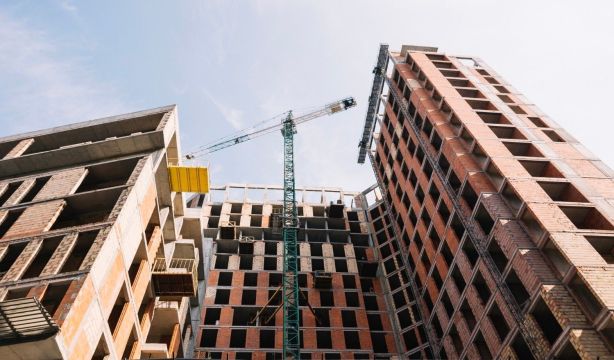 Funcas ve "escasez estructural" de vivienda y riesgos distintos a los de la burbuja de 2008 Funcas ve "escasez estructural" de vivienda y riesgos distintos a los de la burbuja de 2008