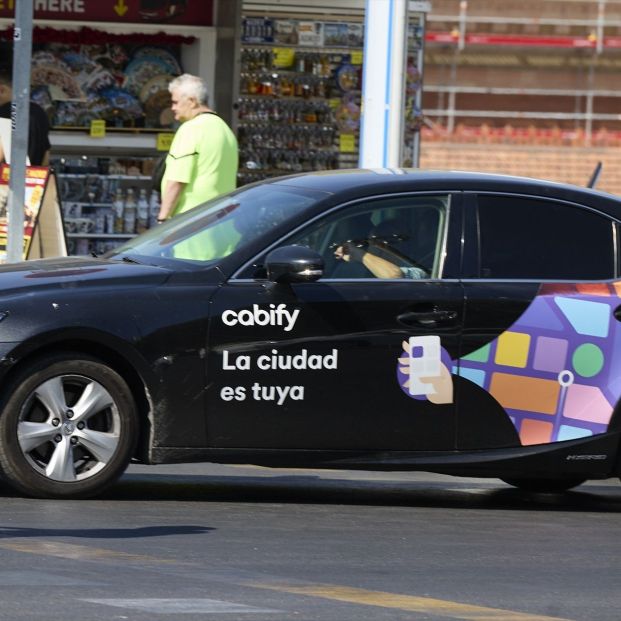 Consumidores sénior, descontentos con el servicio de Uber y Cabify: "Antes era mejor y más barato"