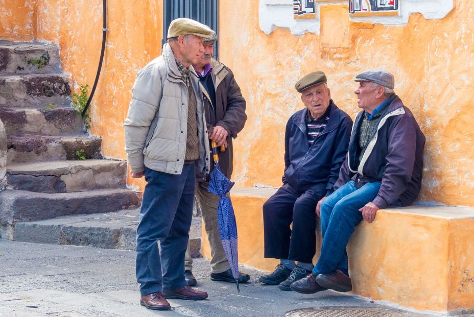 El secreto de la longevidad de Cerdeña: revelan las claves para llegar bien a los 100 años El secreto de la longevidad de Cerdeña: revelan las claves para llegar bien a los 100 años