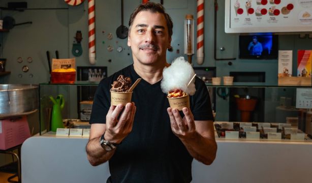 Jordi Roca homenajea a Sopa de Cabra con un helado y un remix de 'El far del sud' (Fuente: Europa Press)