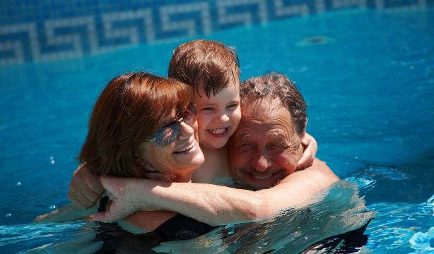 La PMP reclama más políticas públicas de conciliación y un modelo que ponga en valor a los abuelos