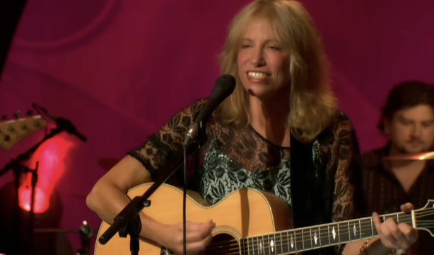 La cantante Carly Simon anuncia que padece párkinson y cáncer