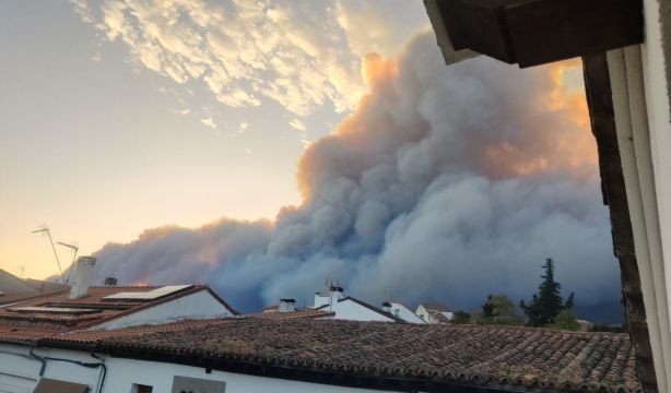 Celeste lleva desde el jueves confinada por los incendios: "Lo vivimos con angustia e impotencia"