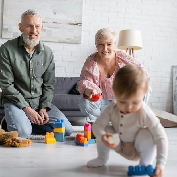 bigstock padres plus por hijo pension