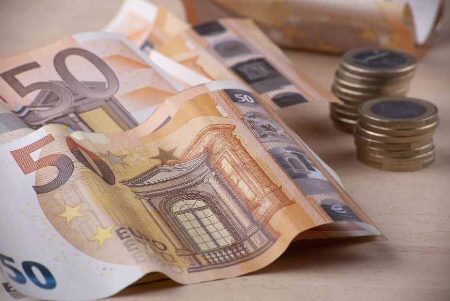 ¿Por qué los expertos recomiendan guardar los billetes envueltos en papel de aluminio? ¿Por qué los expertos recomiendan guardar los billetes envueltos en papel de aluminio?