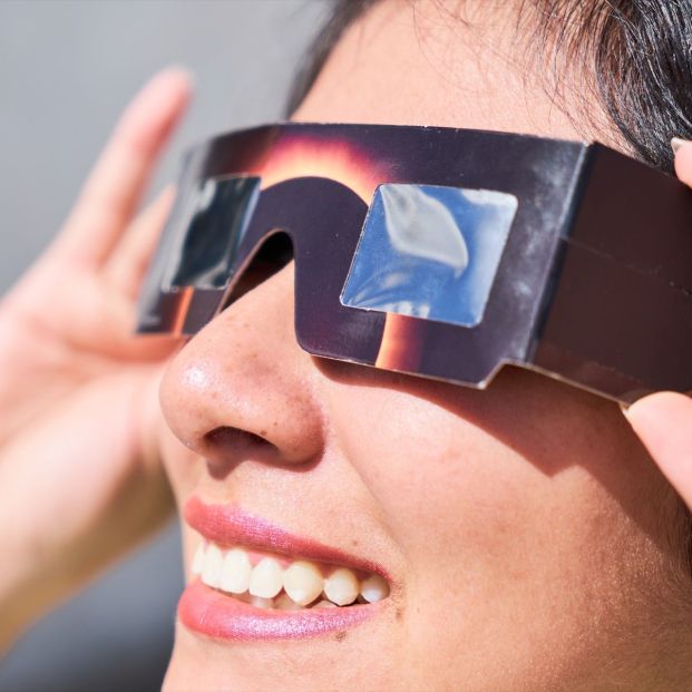 Siete claves para elegir unas gafas seguras para el eclipse Siete claves para elegir unas gafas seguras para el eclipse