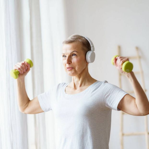 El entrenamiento de fuerza activa una mayor respuesta ósea en mujeres posmenopáusicas (Fuente: BigStock) El entrenamiento de fuerza activa una mayor respuesta ósea en mujeres posmenopáusicas (Fuente: BigStock)