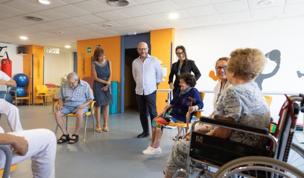 Así funciona el programa de respiro dirigido a cuidadores de mayores dependientes en Madrid